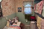 Sale Photo Thumbnail #183
