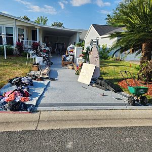 Yard sale photo in Lady Lake, FL