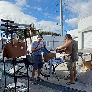 Yard sale photo in Fort Lauderdale, FL