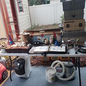 Yard sale photo in Tampa, FL