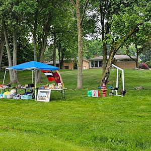 Yard sale photo in Middleburg Heights, OH