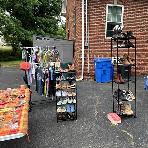 Yard sale photo in Mount Holly, NJ