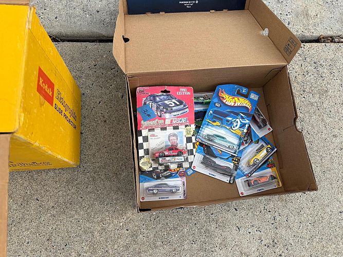 Yard sale:Video Games, Comics, Sports Cards, Tools, Cameras photo