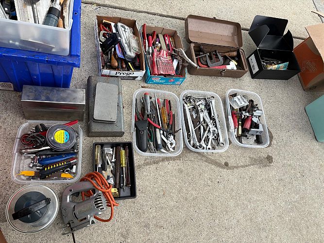 Yard sale:Video Games, Comics, Sports Cards, Tools, Cameras photo