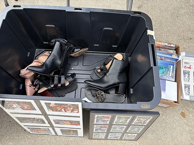 Yard sale:Video Games, Comics, Sports Cards, Tools, Cameras photo