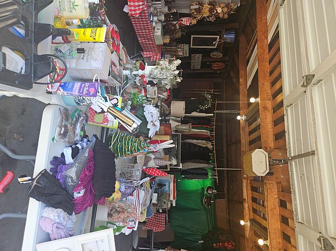 Garage/Yard sale photo