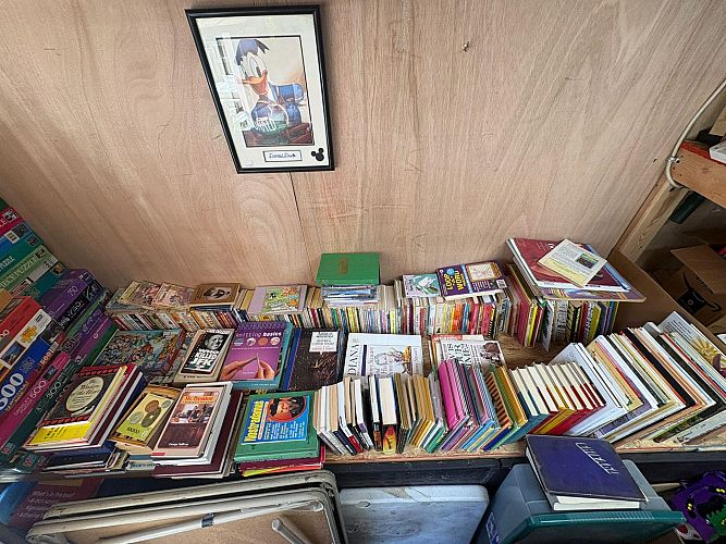 Estate Cleanout Mega Sale Everything $3 or Less June 4-6 , 80s,90s,Y2k photo