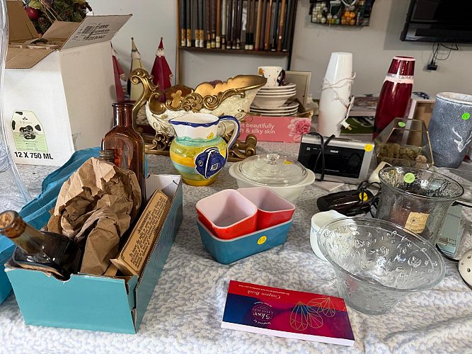 Garage sale photo