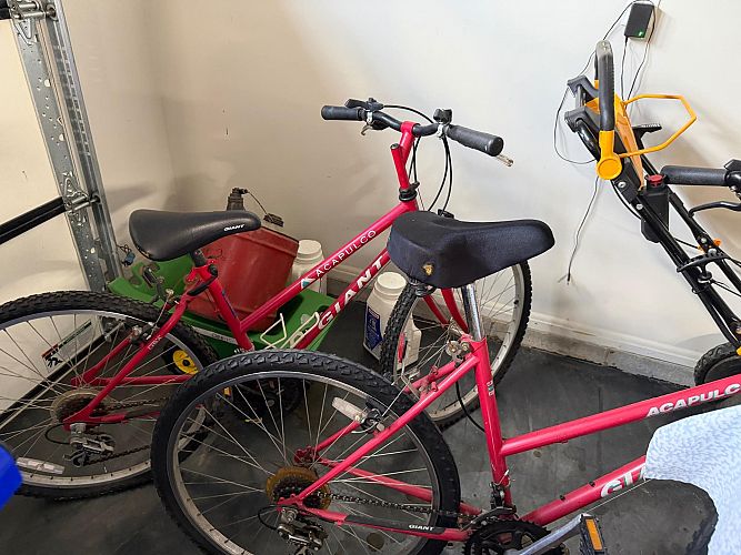 Garage sale photo