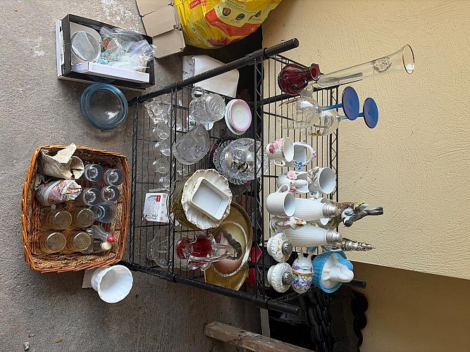 Garage sale photo