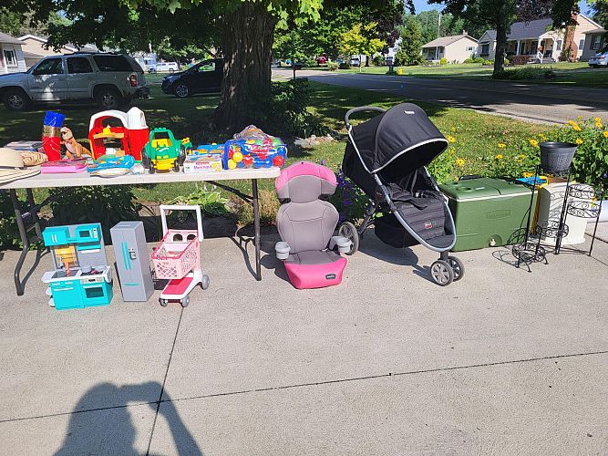 Garage Sale photo
