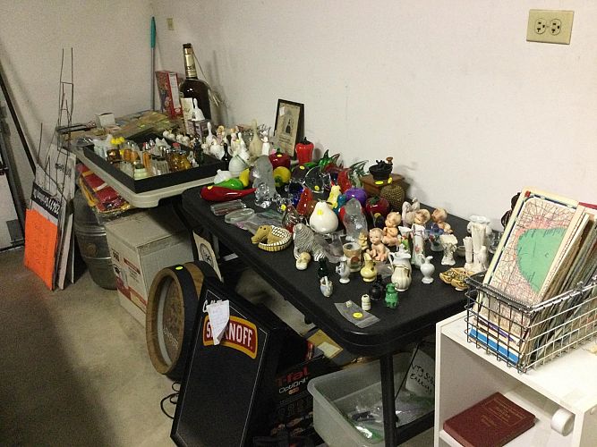 HUGE LAST SALE OF THE YEAR 4 FAMILIES SELLING VTG ITEMS AND MUCH MORE cover